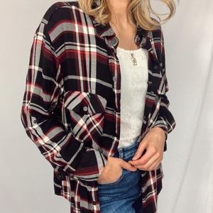 Sanctuary Medium black plaid button up